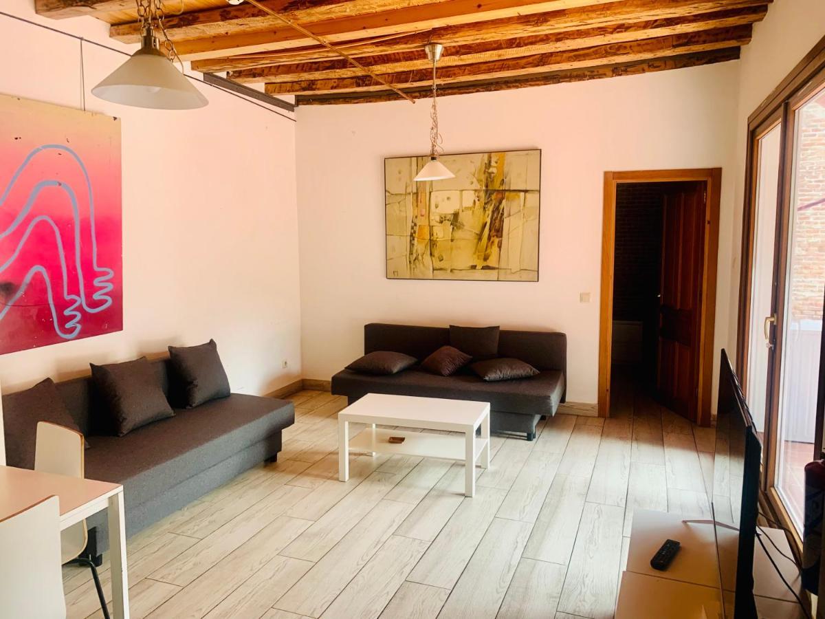 Gran Via Apartamentos De Temporada Madrid Kültér fotó