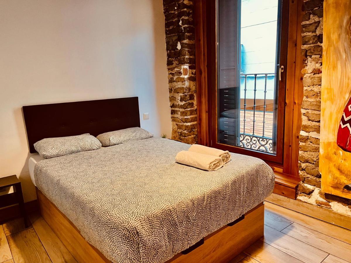 Gran Via Apartamentos De Temporada Madrid Kültér fotó