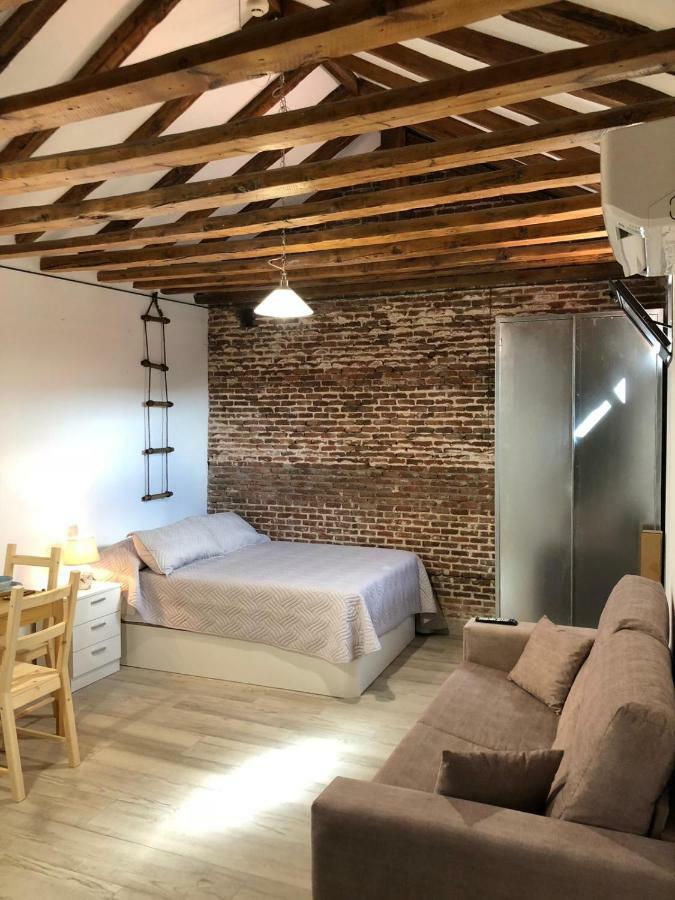 Gran Via Apartamentos De Temporada Madrid Kültér fotó