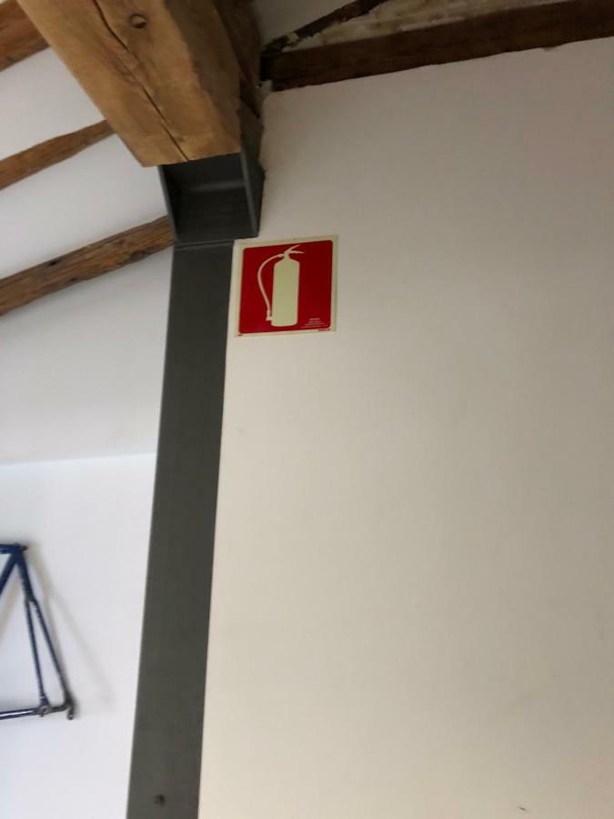 Gran Via Apartamentos De Temporada Madrid Kültér fotó